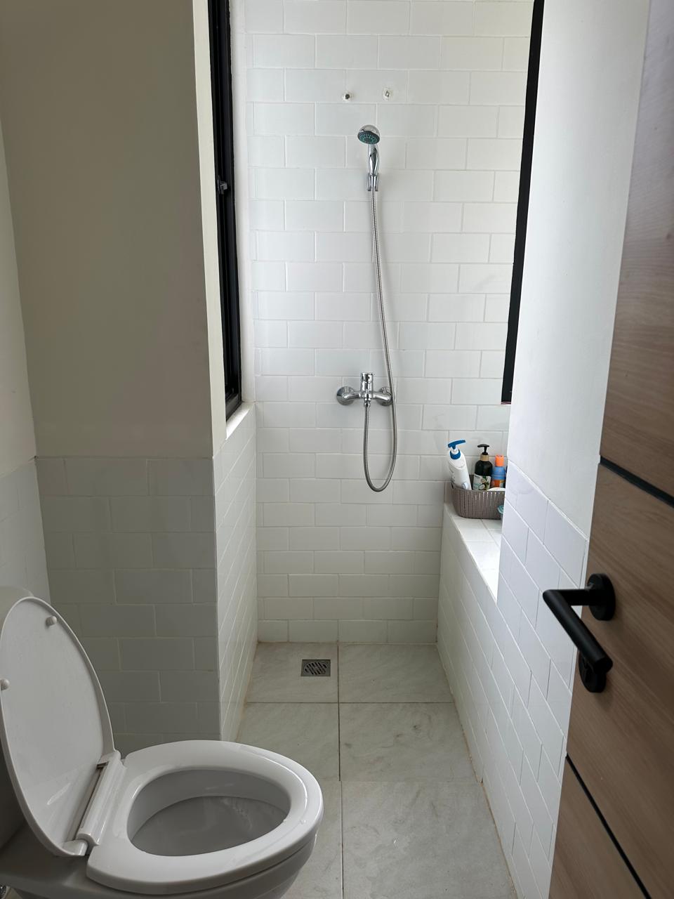 Rumah Disewakan di Cluster Uptown Lippo Cikarang